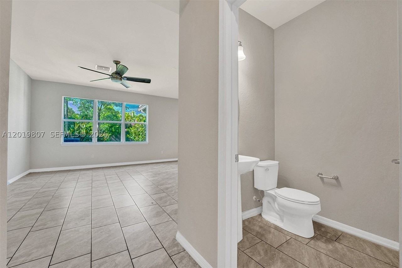 4764 Eucalyptus Dr - Photo 3 of 50