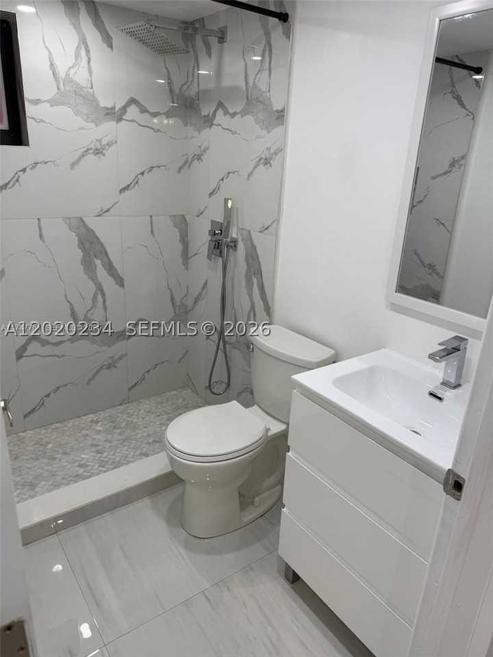 5420 W 21st Ct #110 - Photo 4 of 12