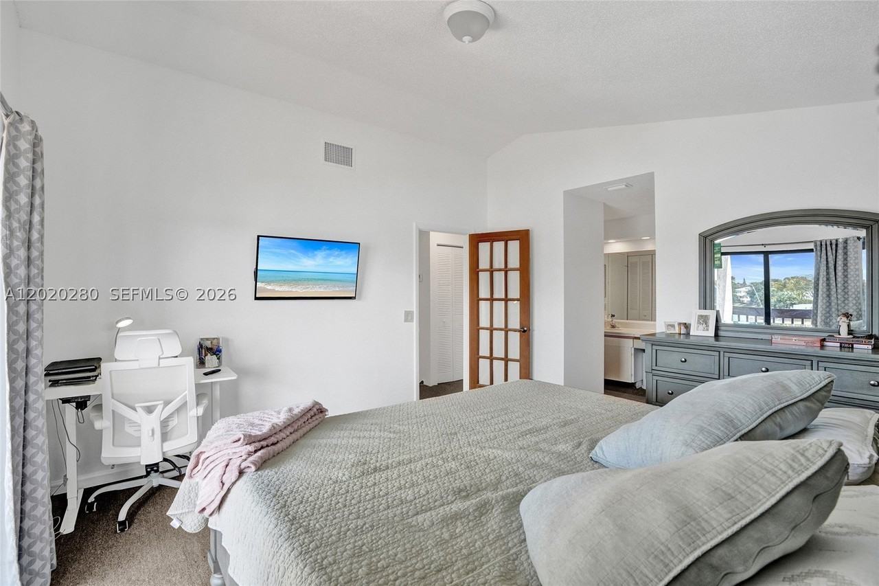 15292 SW 46th Ln Br #64 - Photo 3 of 42