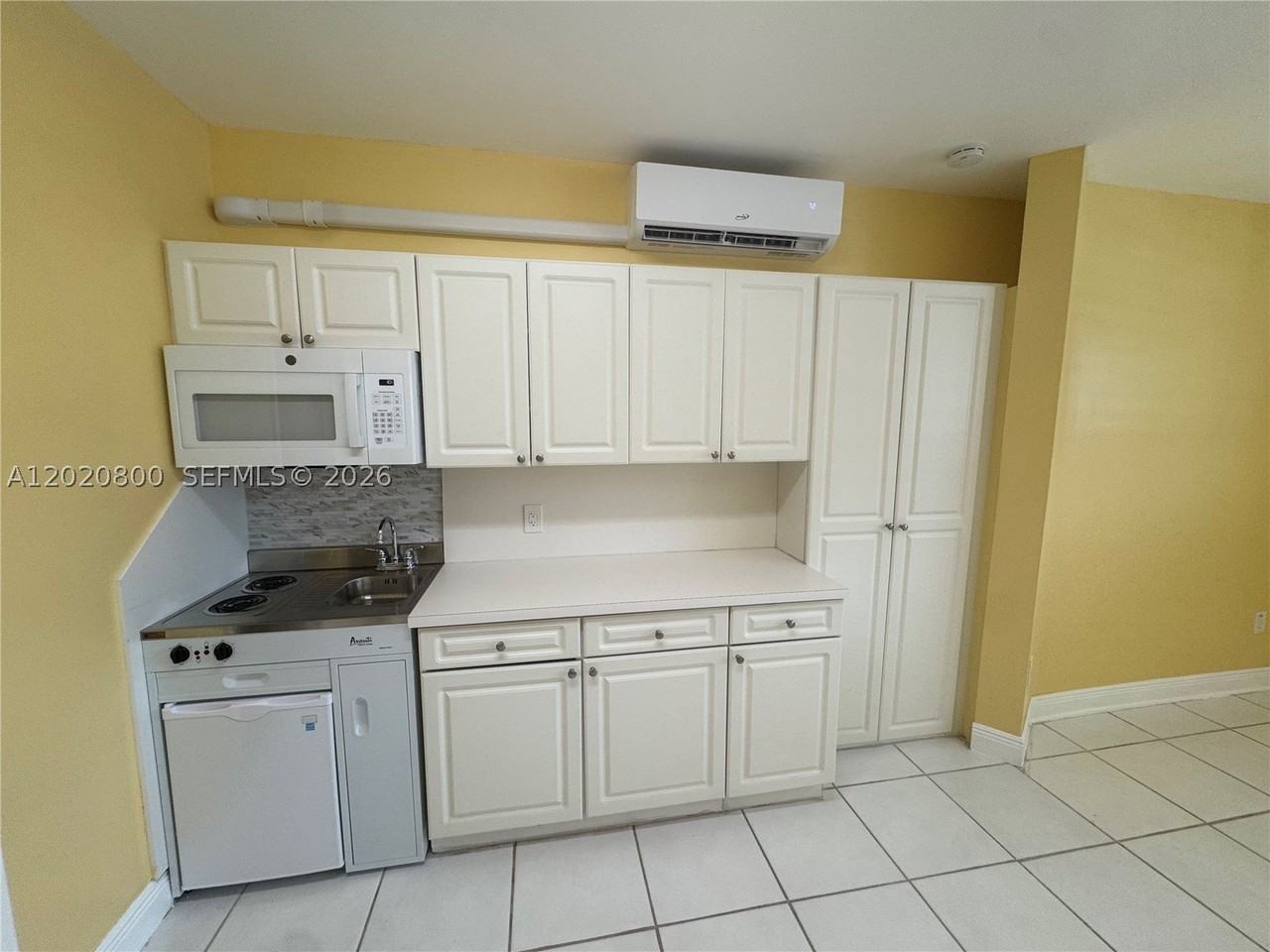 8605 Sw 106th St #B - Photo 5 of 7