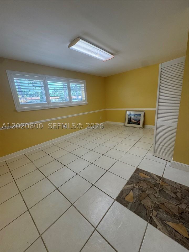 8605 Sw 106th St #B - Photo 7 of 7