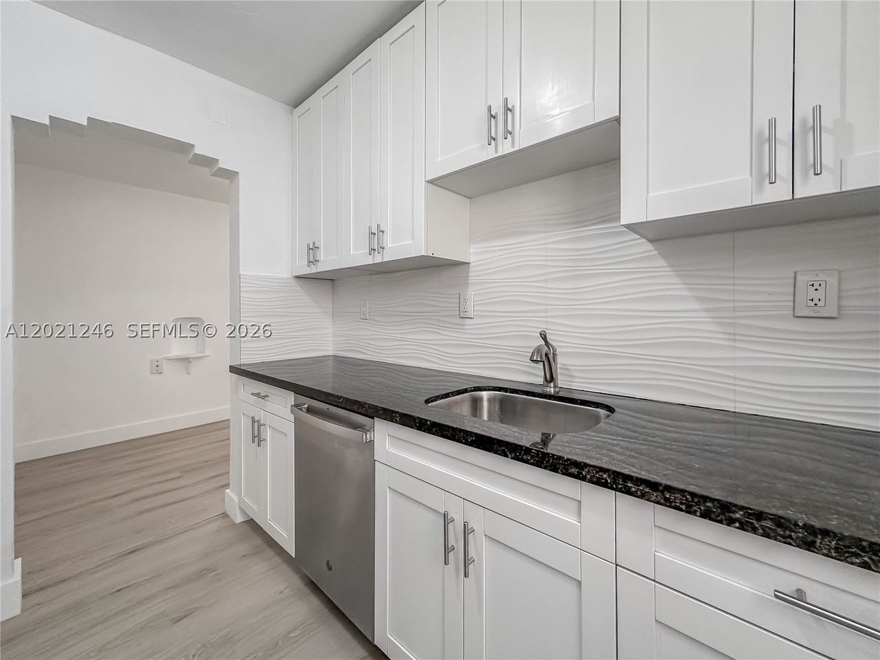 955 Bay Dr #2 - Photo 4 of 21