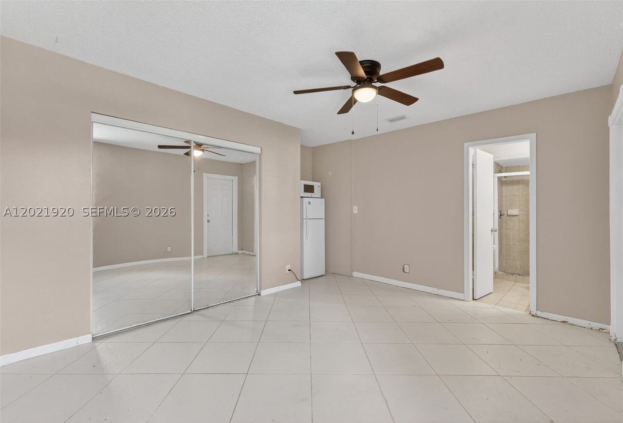 11135 Nw 25th Ct #1 - Photo 5 of 12