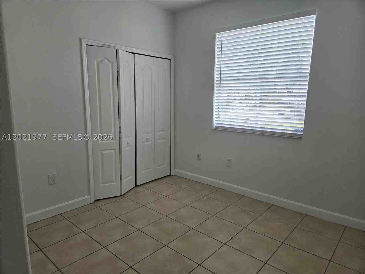 2755 Se 16th Ave #103 - Photo 5 of 6