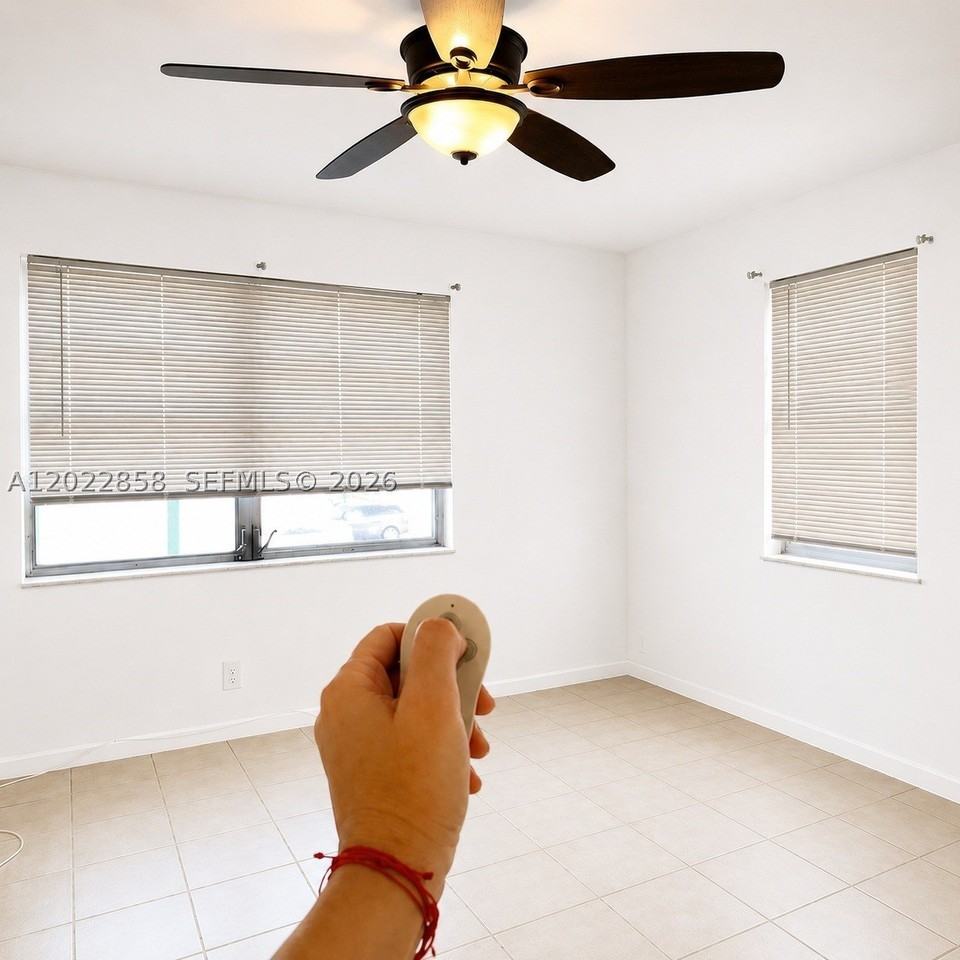 2225 Polk St #1B - Photo 3 of 14