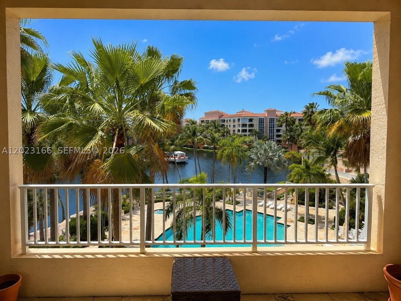 711 Crandon Blvd #402