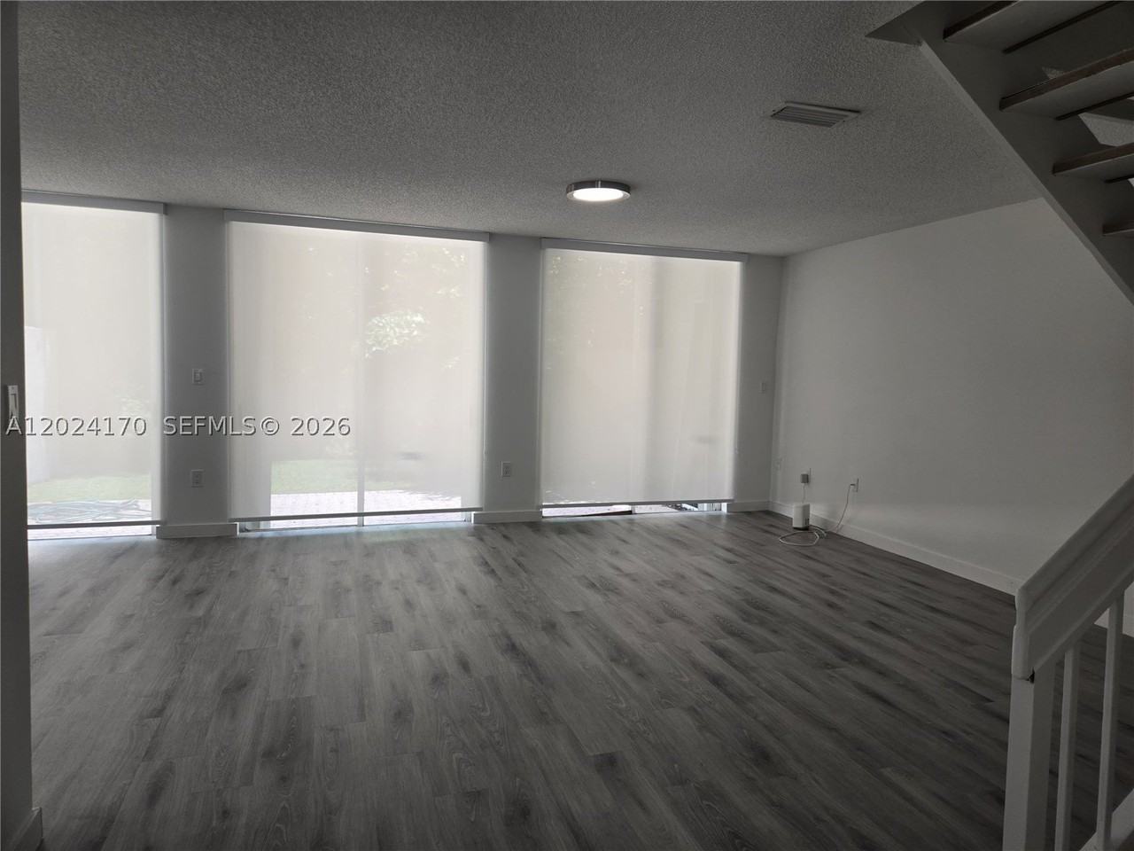 9835 Nw 43rd Ter #9835 - Photo 4 of 24