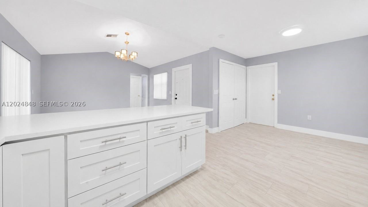 10520 Nw 41st St #10520 - Photo 5 of 34
