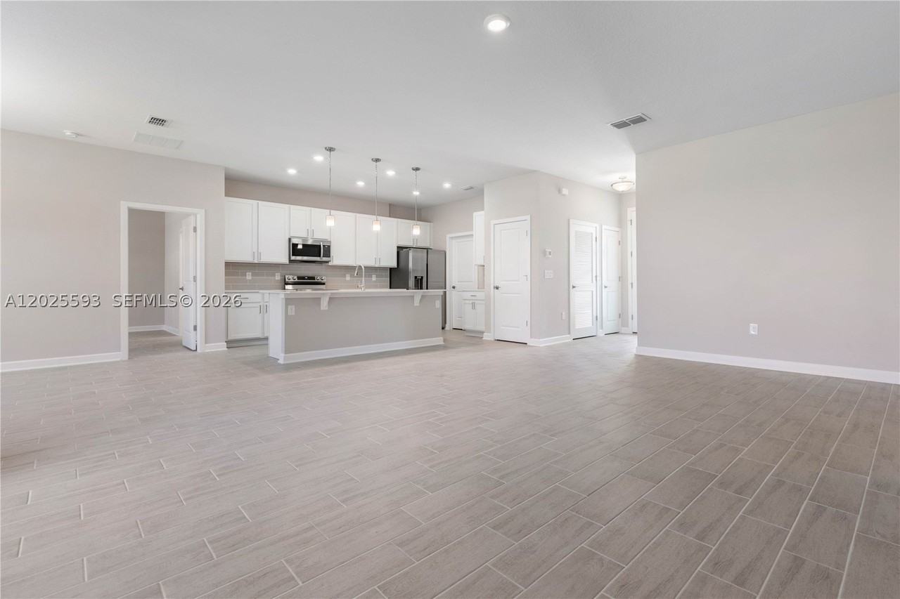 410 La Croix Rd Sw - Photo 5 of 26