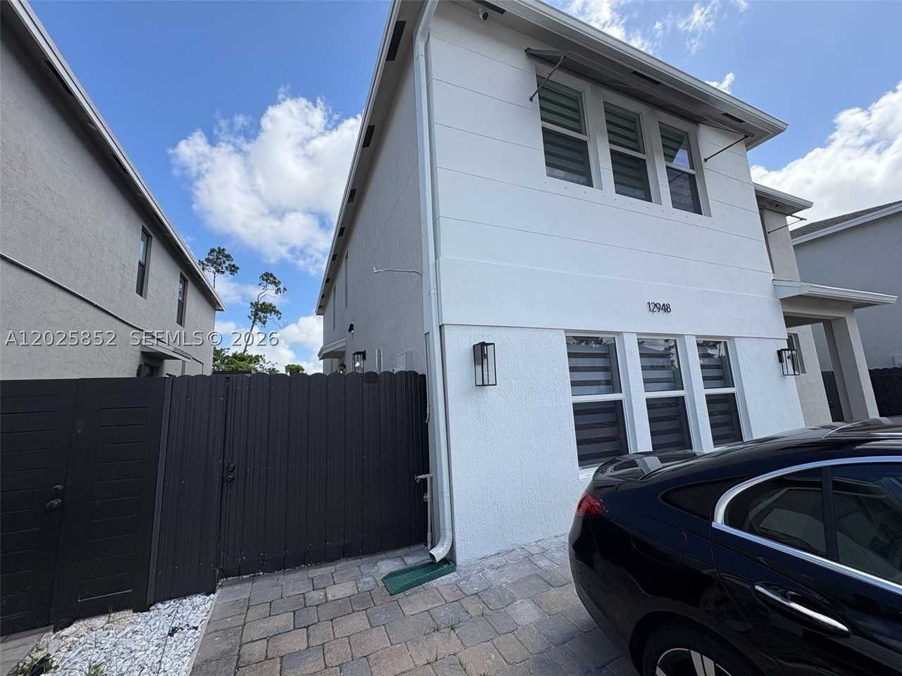 12948 Sw 265th Ter - Photo 3 of 16