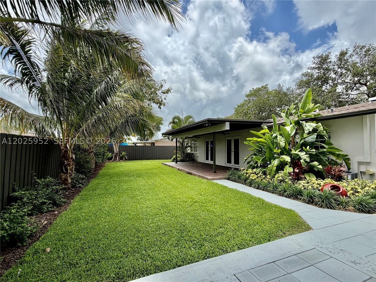 7711 Sw 131st Ave #7711 - Photo 4 of 45
