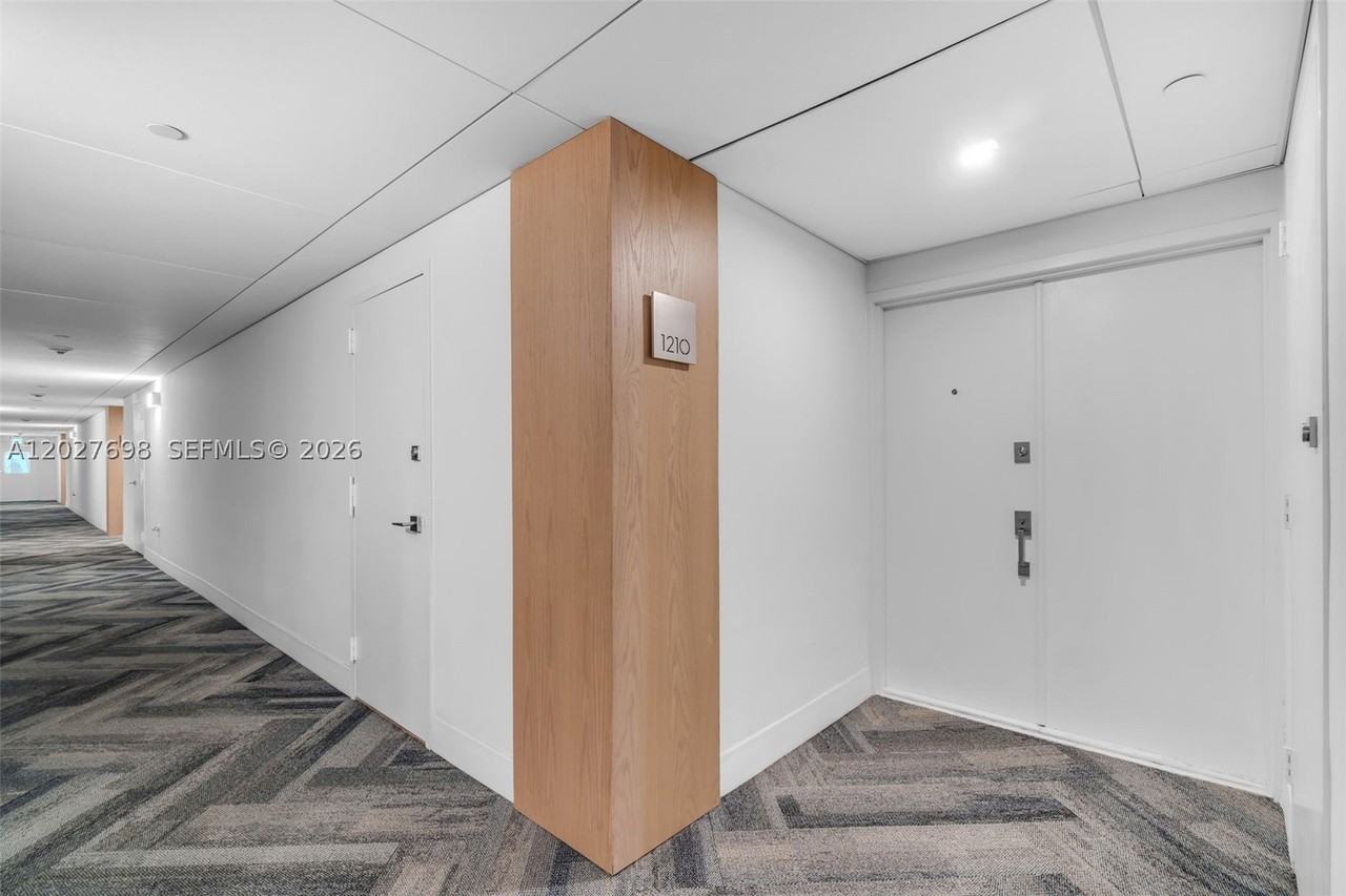 199 Ocean Lane Dr #1210 - Photo 2 of 26