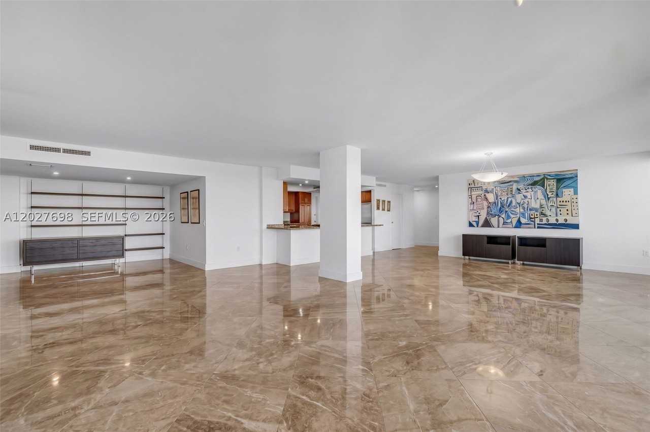 199 Ocean Lane Dr #1210 - Photo 6 of 26