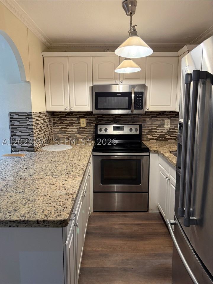 11789 Sw 18th St #4-30 - Photo 3 of 28