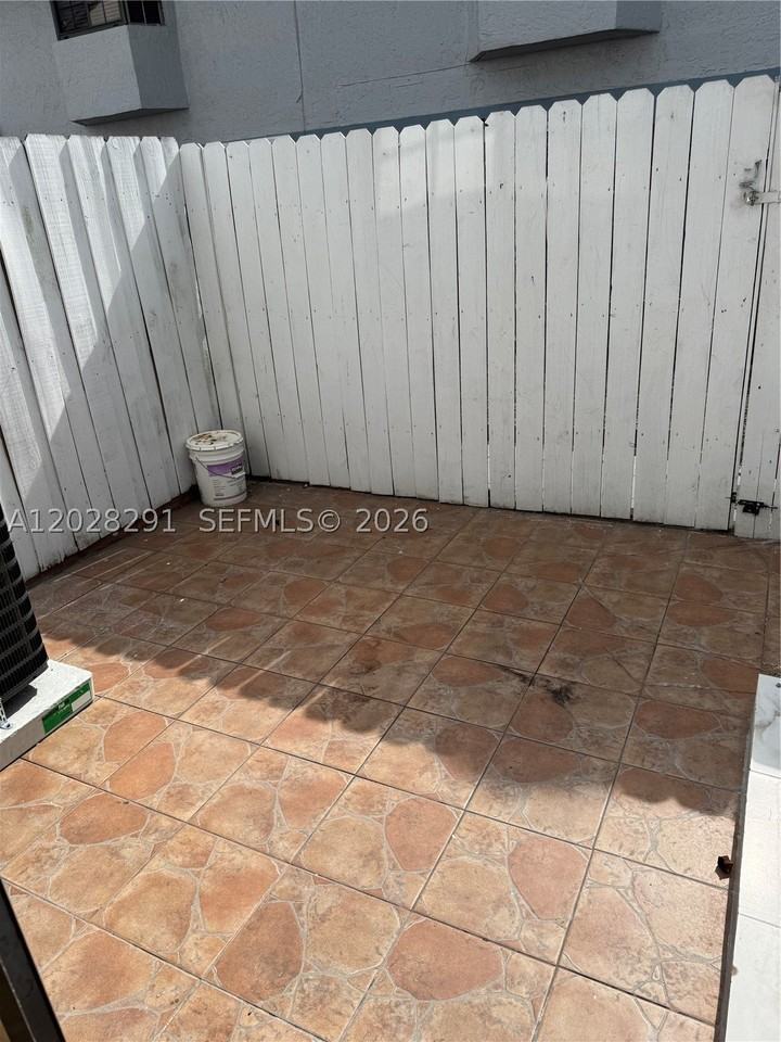 11789 Sw 18th St #4-30 - Photo 6 of 28