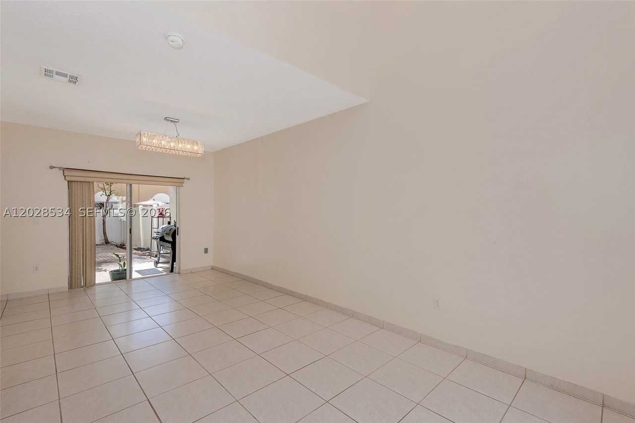 4959 Sw 128th Ter #4959 - Photo 4 of 29