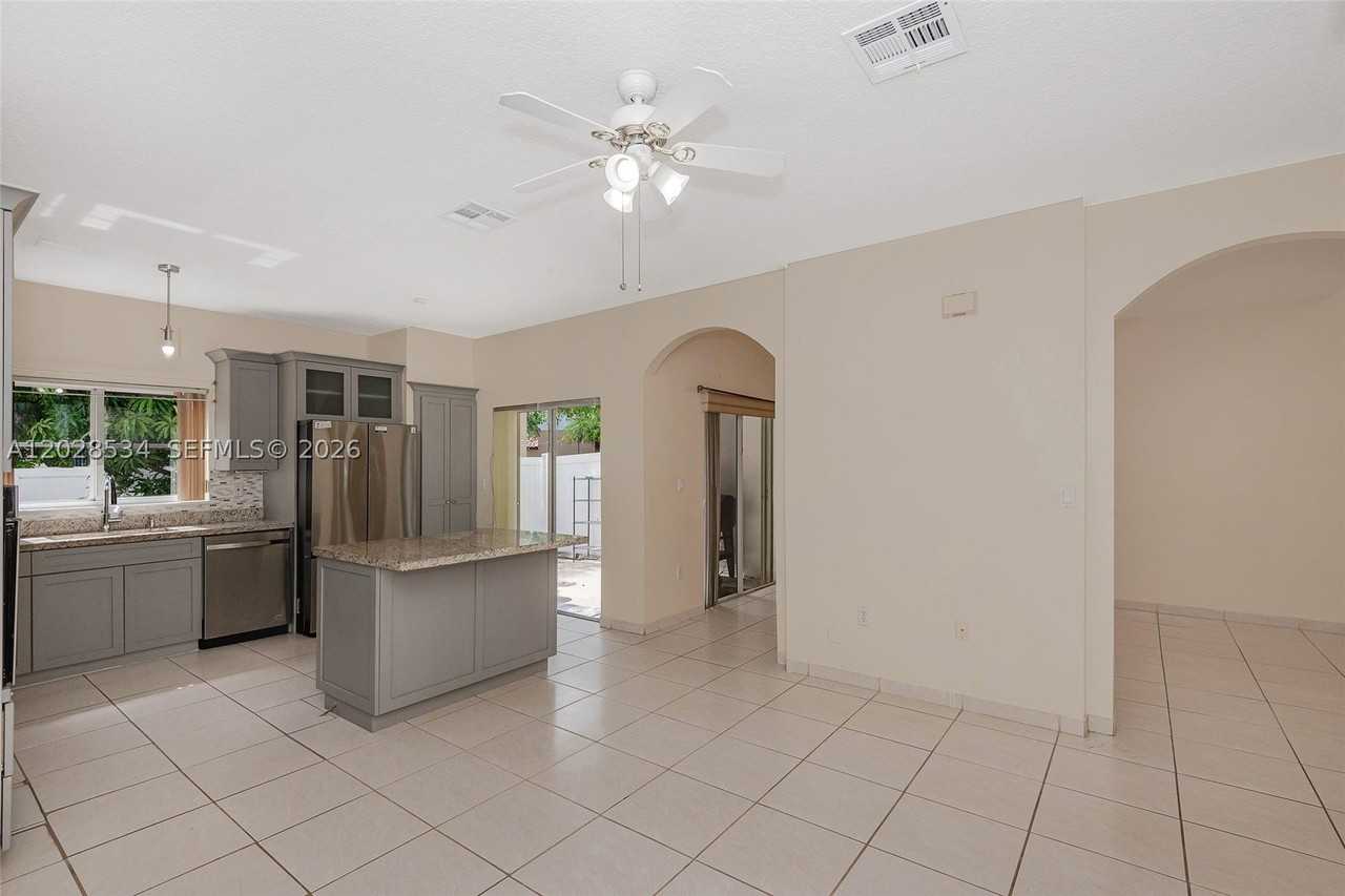 4959 Sw 128th Ter #4959 - Photo 7 of 29
