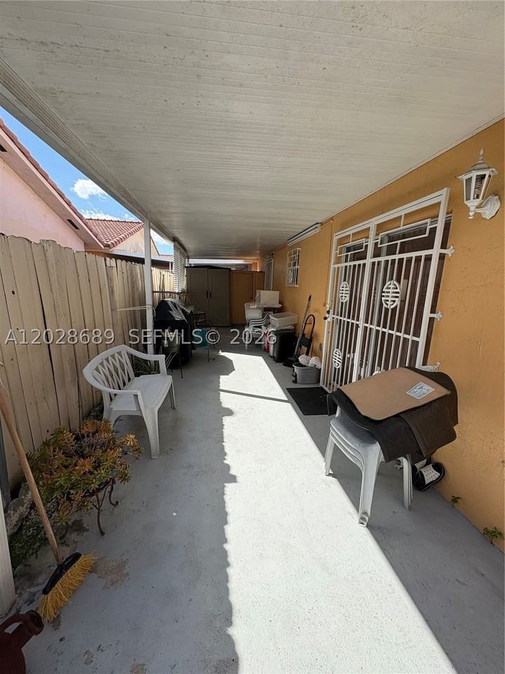 2232 W 74th Ter #40C - Photo 7 of 8