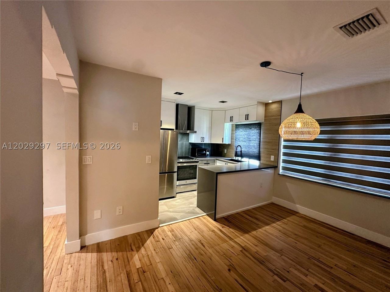 657 Ne 92nd St #4E - Photo 3 of 29