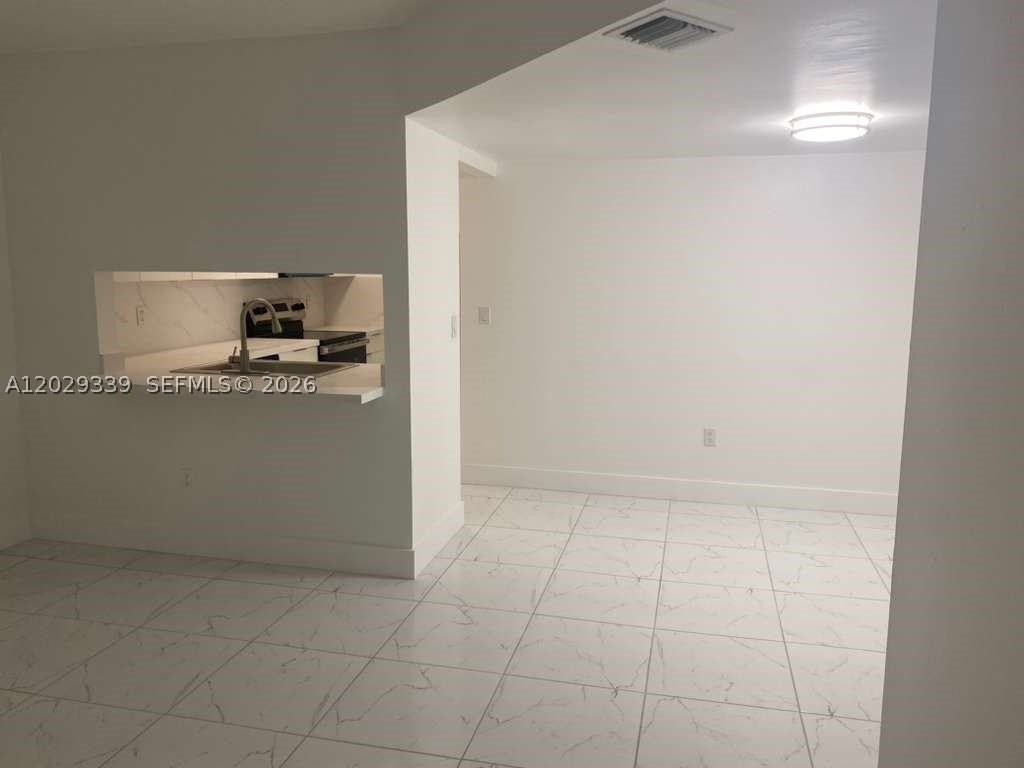 15346 Sunset Dr #22-11 - Photo 4 of 15
