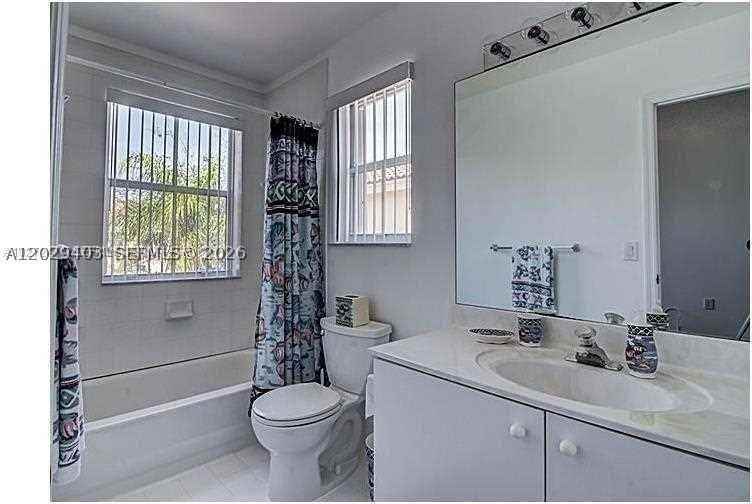 960 Corkwood St - Photo 6 of 15