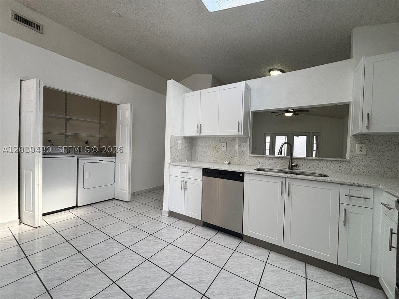 12713 Sw 146th Ln #0 - Photo 7 of 19