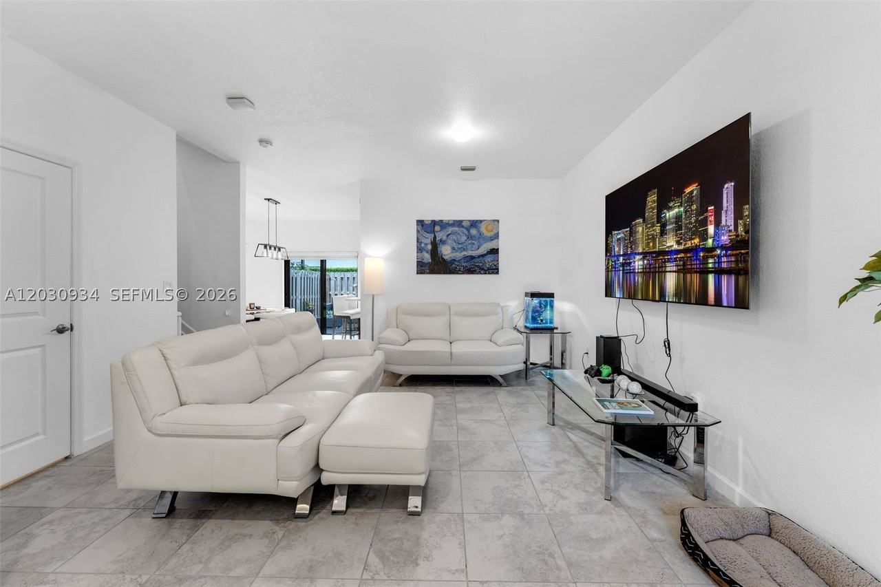 25160 Sw 114th Ave #25160 - Photo 4 of 41