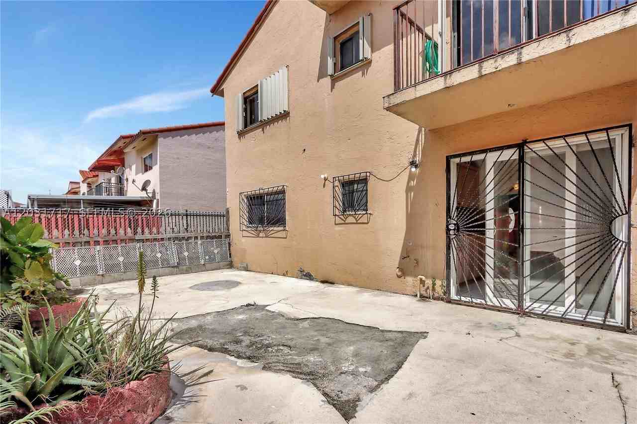 7732 W 29th Way #102 - Photo 7 of 14