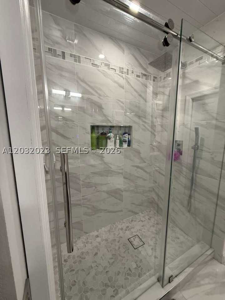 13943 Sw 52nd Ln #0 - Photo 5 of 18