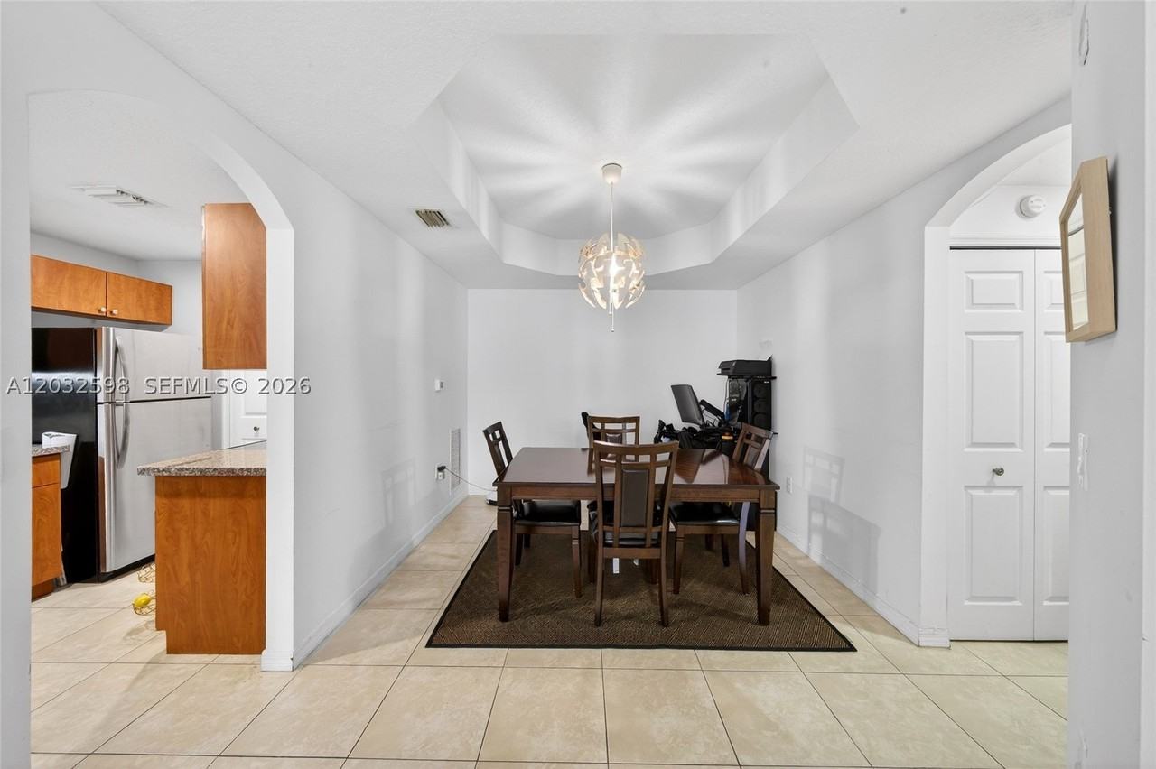 6670 Nw 114th Ave #602 - Photo 5 of 34