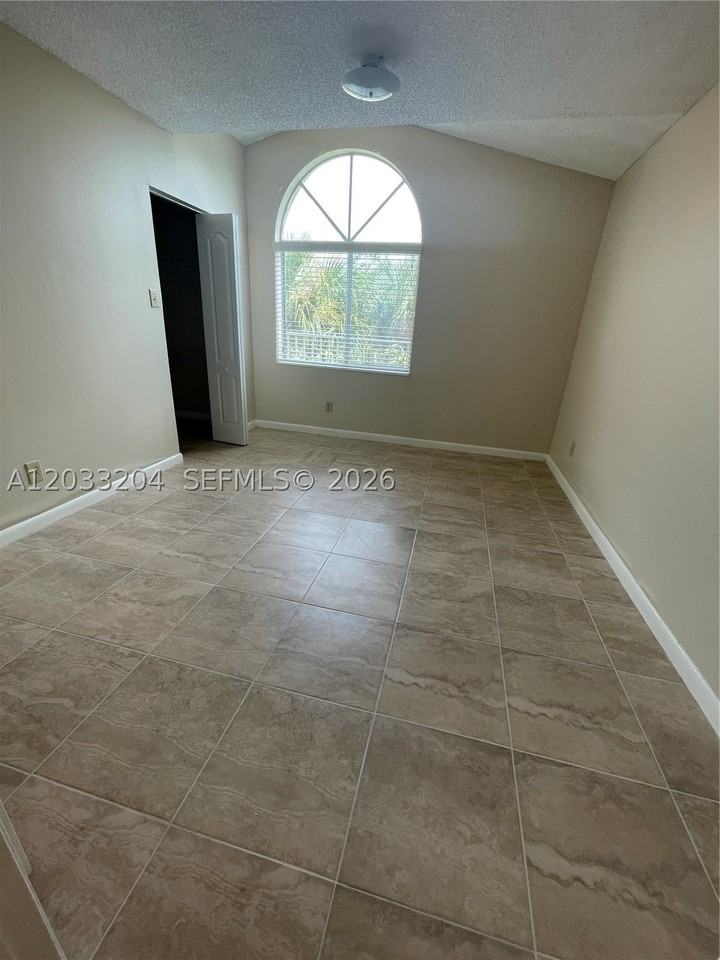 10521 Sw 158th Ct #304 - Photo 6 of 27