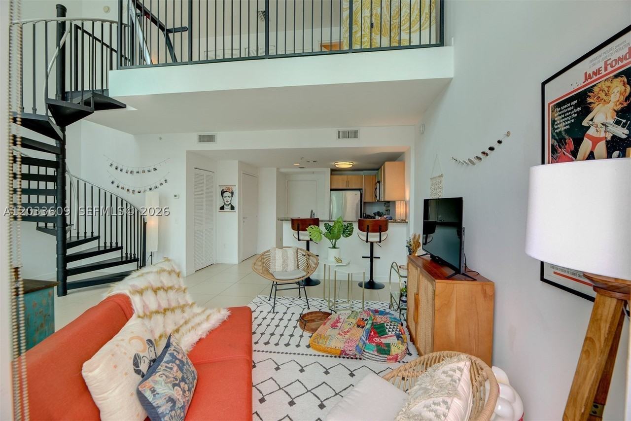 300 S Biscayne Blvd #L428