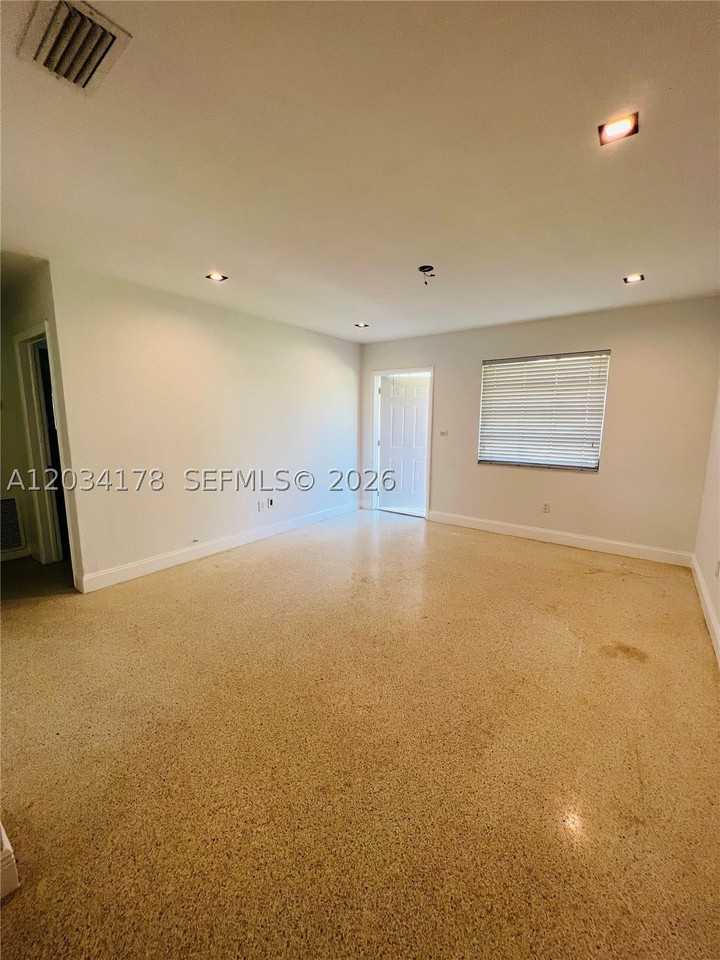 103 Sw 80th Ave #103 - Photo 5 of 15