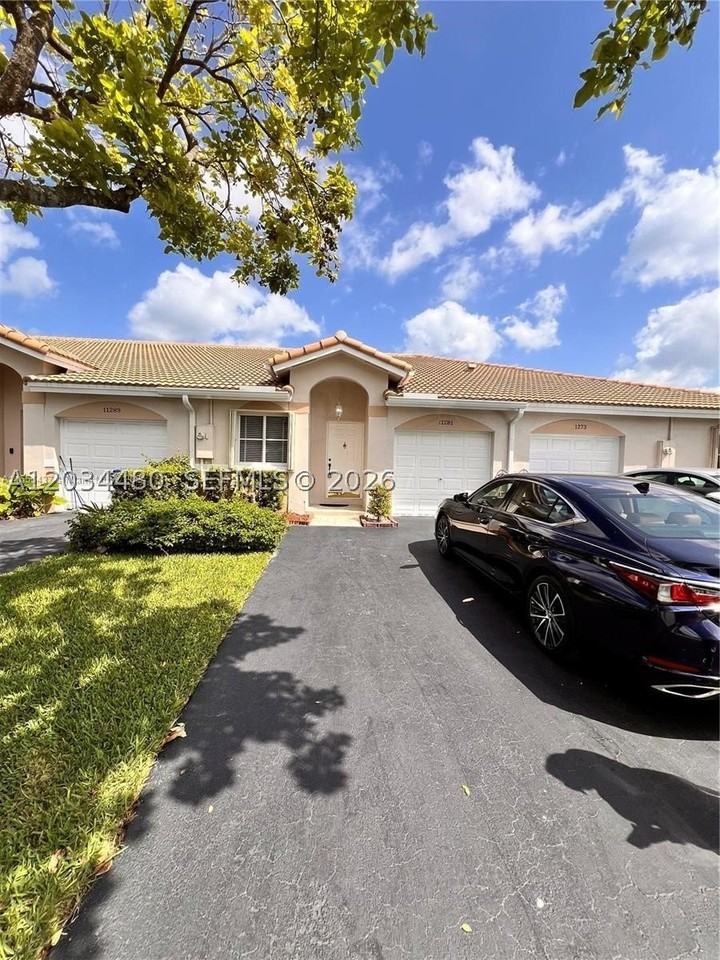 11281 Sw 18th Ct #11281 - Photo 5 of 17