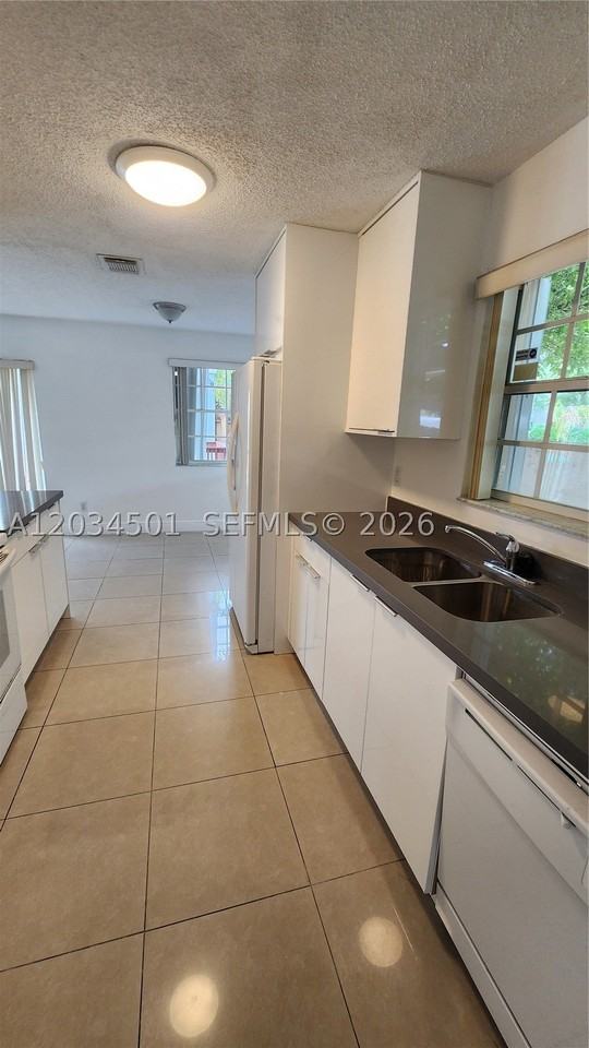 10122 Sw 223rd Ter - Photo 3 of 13