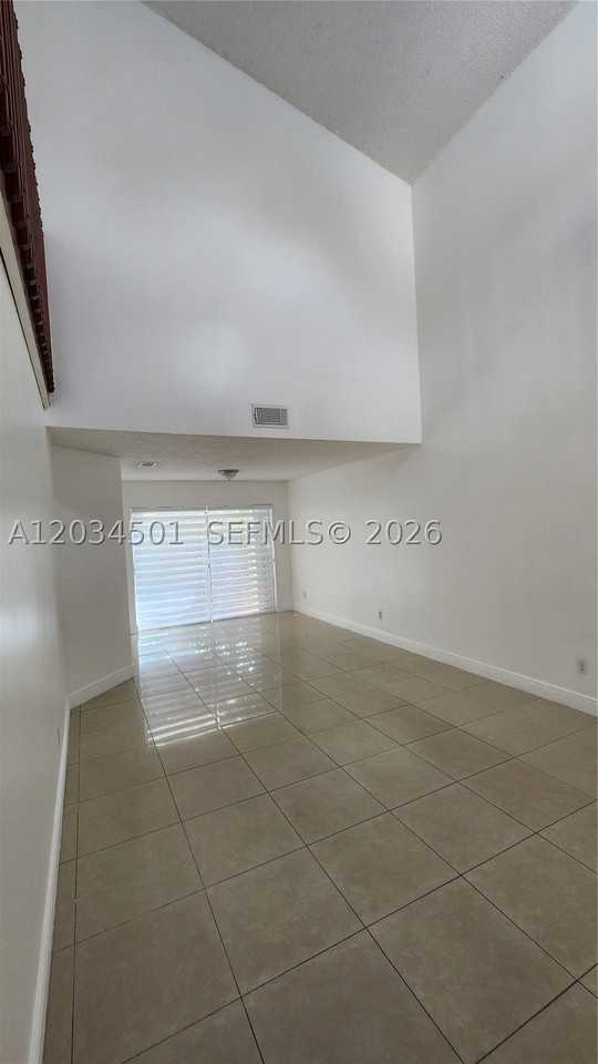 10122 Sw 223rd Ter - Photo 4 of 13