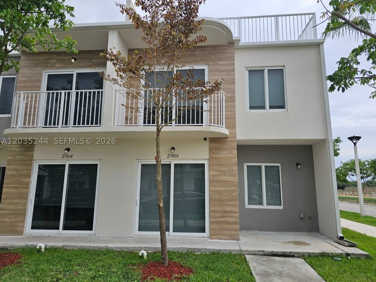 25806 Sw 144th Ct #25806 - Photo 2 of 26