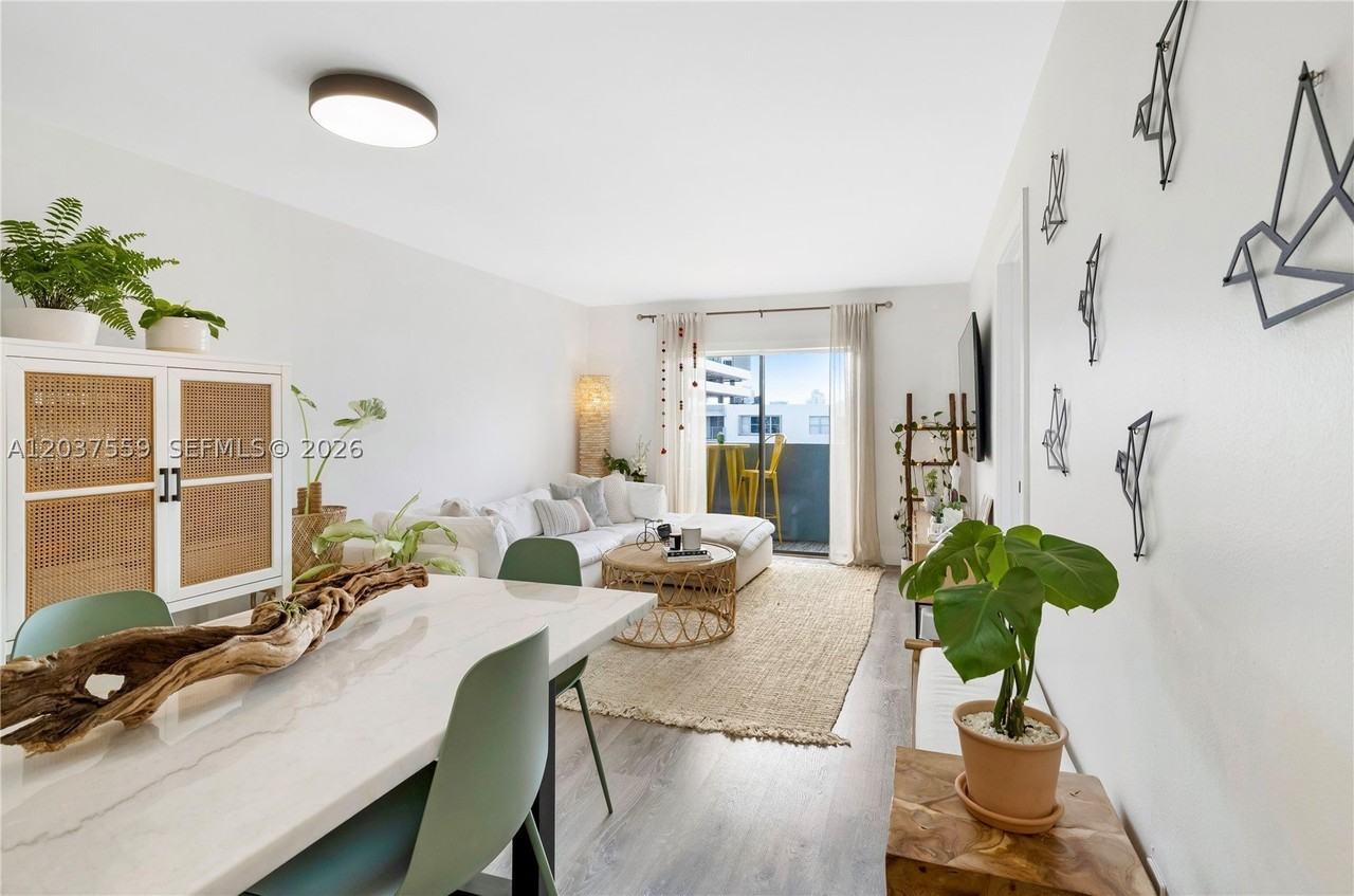 1250 Lincoln Rd #510