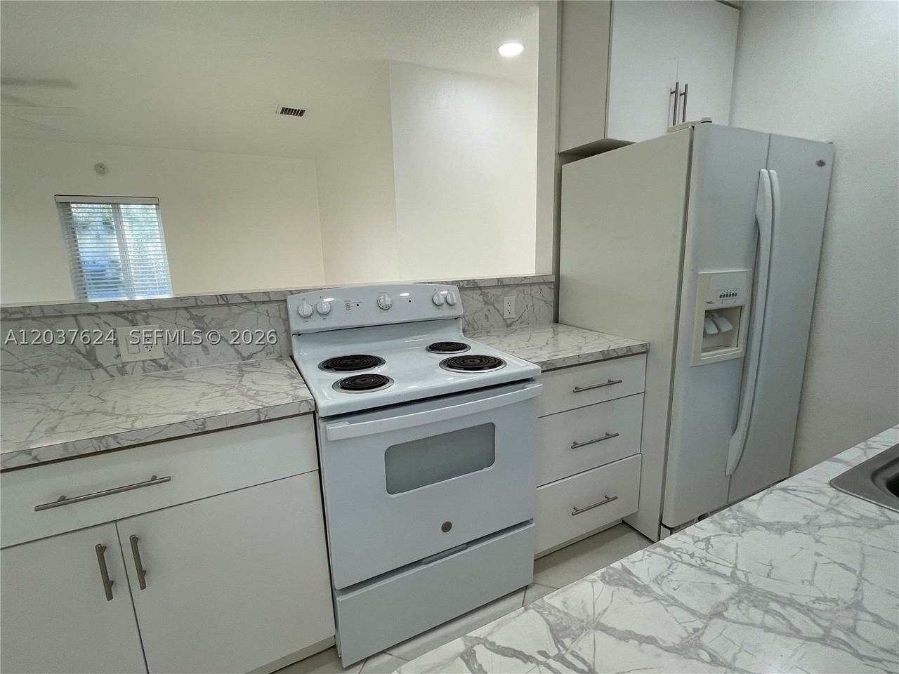 1501 Ne 173rd St - Photo 6 of 20