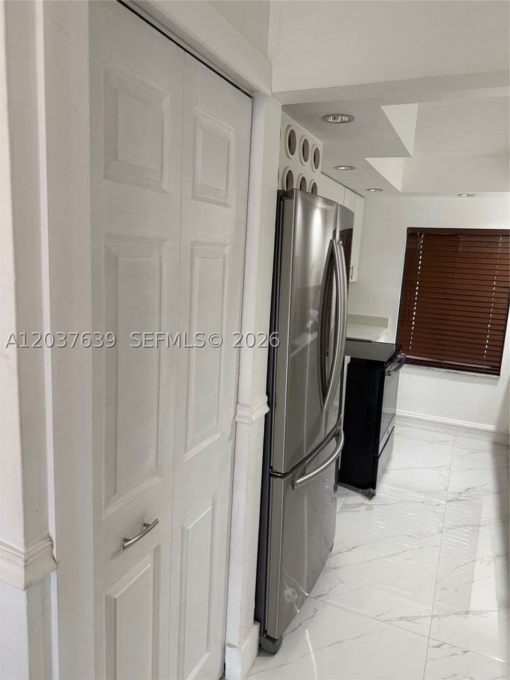 14057 Sw 52nd Ter #14057 - Photo 2 of 17