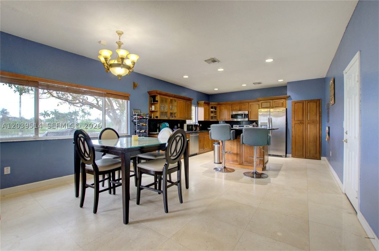 22131 Sw 87th Pl #NA - Photo 4 of 12