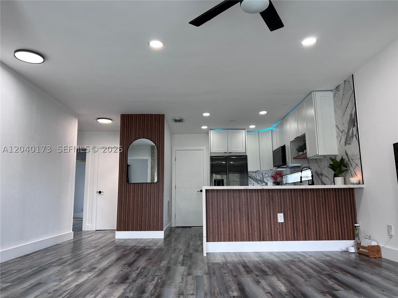 2425 Sw 26th Ln - Photo 5 of 22