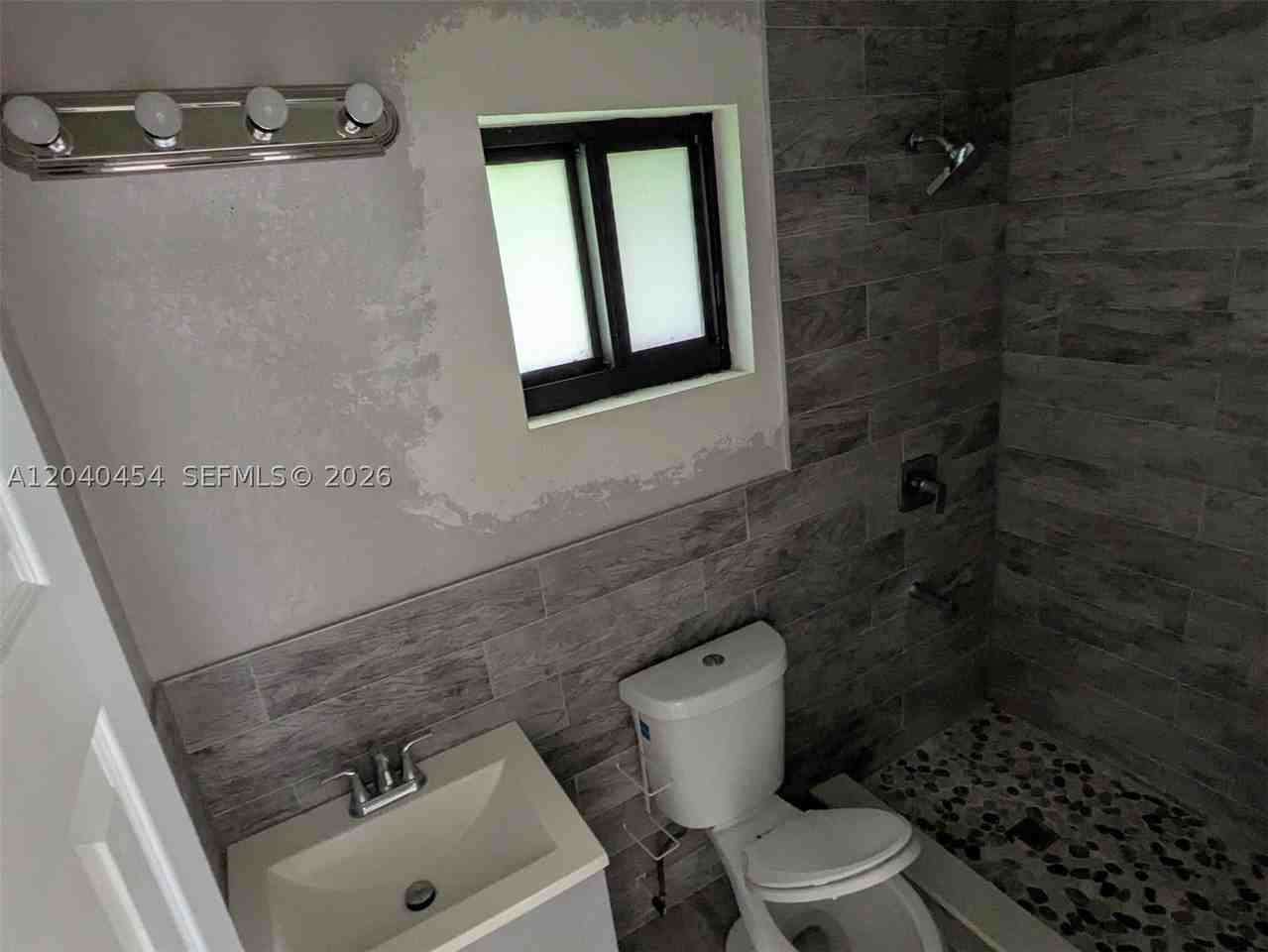 3450 Sw 132nd Ave #2 - Photo 6 of 11