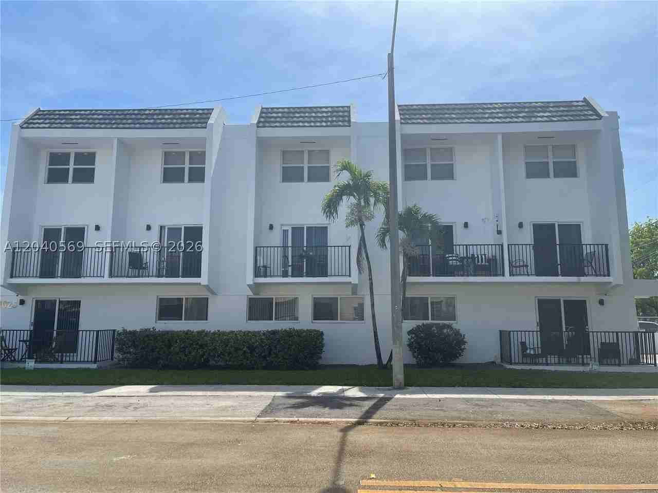 1025 Sw 6th Ave #2