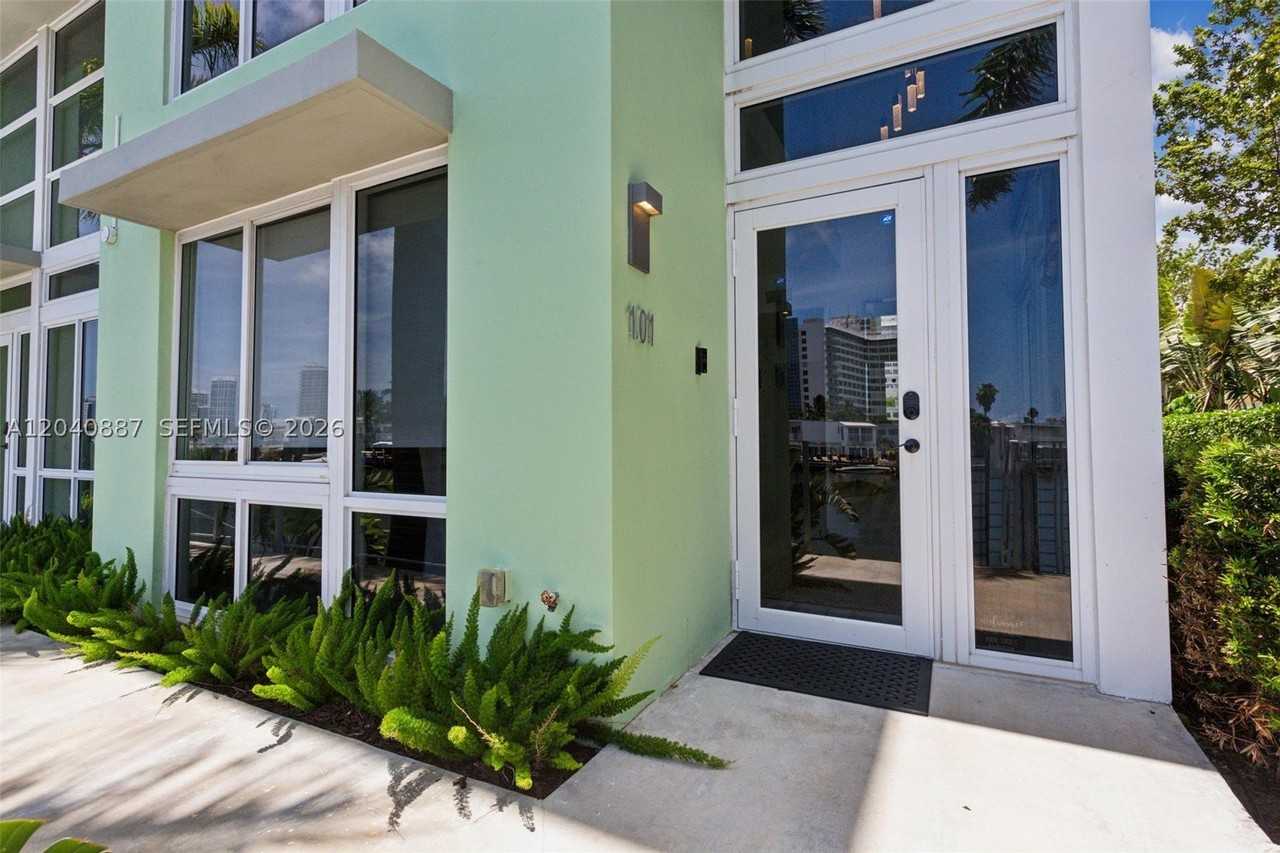 101 N Shore Dr #101 - Photo 2 of 50