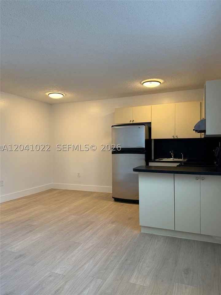 131 Nw 77th St #1 - Photo 7 of 15