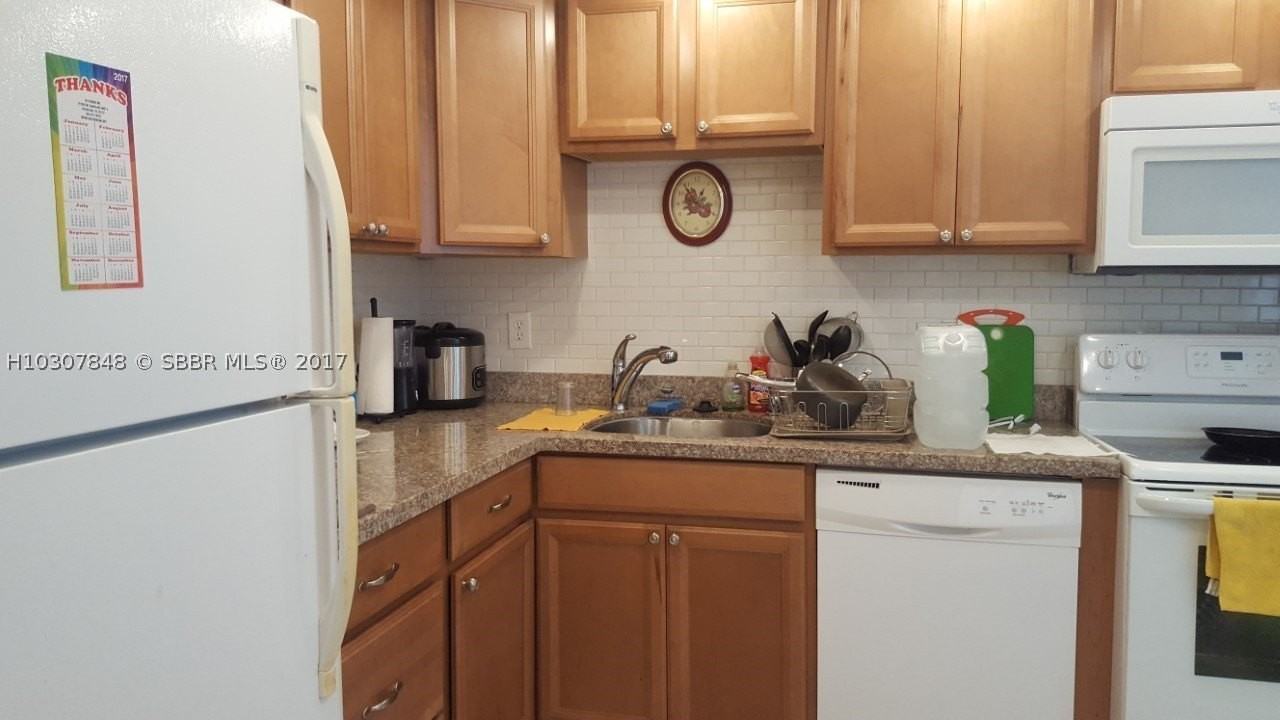 2851 S Palm Aire Dr #506 - Photo 6 of 6