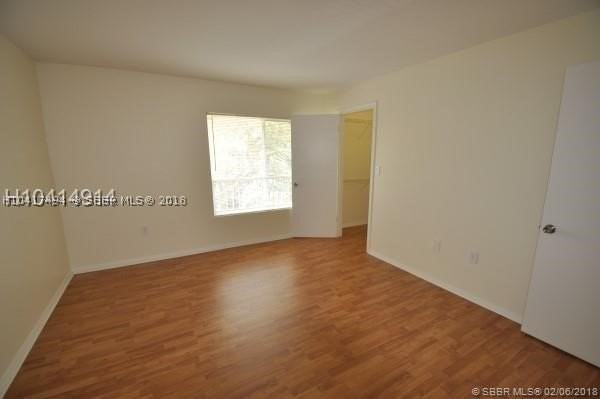 2400 Nw 33rd St #1111 - Photo 2 of 4