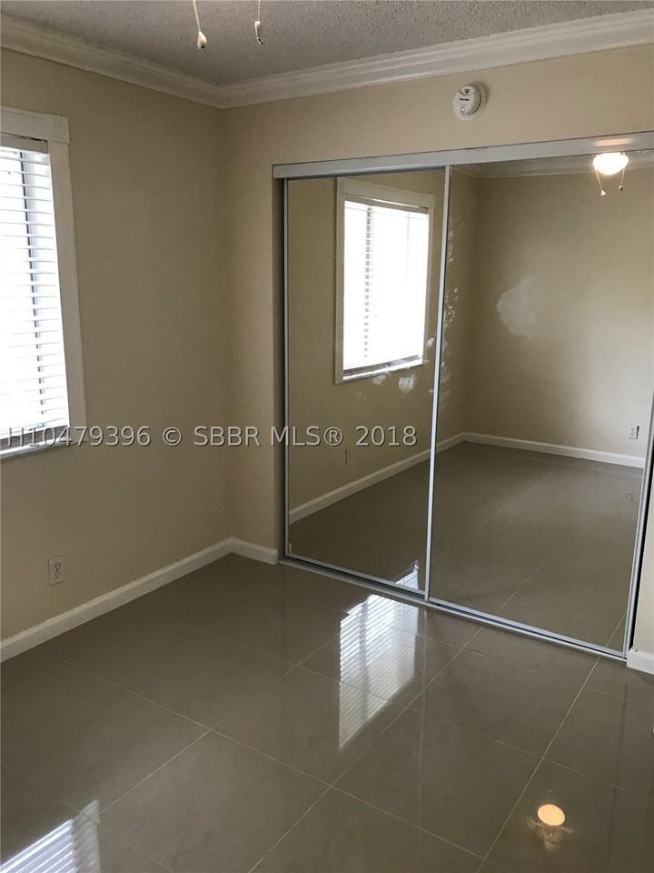 107 Gardens Dr #202 - Photo 4 of 12