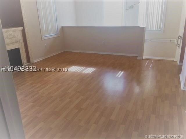 2305 Belmont Ln #2305 - Photo 2 of 11